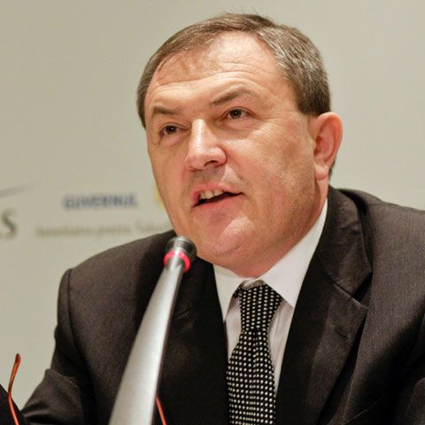AVAS vrea să împrumute de la Trezorerie 50 milioane euro pentru plata păgubiţilor FNI