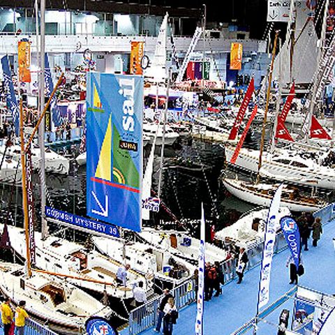 S-a deschis Salonul Nautic la Romaero Bucureşti