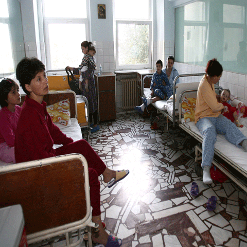 Spitalele din România fie nu depistează, fie refuză să raporteze infecţiile intraspitaliceşti