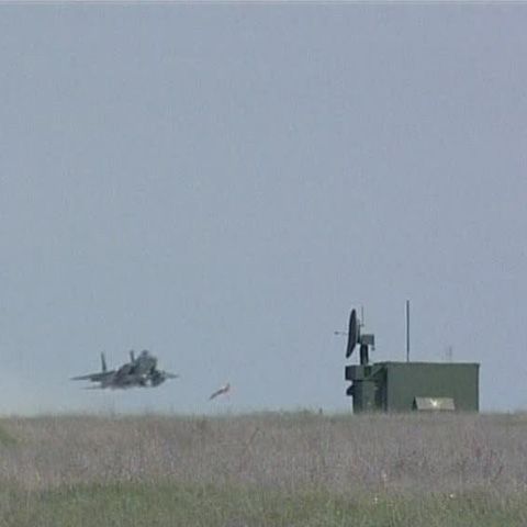 Localnicii din comuna Mihail Kogălniceanu învaţă engleza pentru a vorbi cu americanii din baza militară