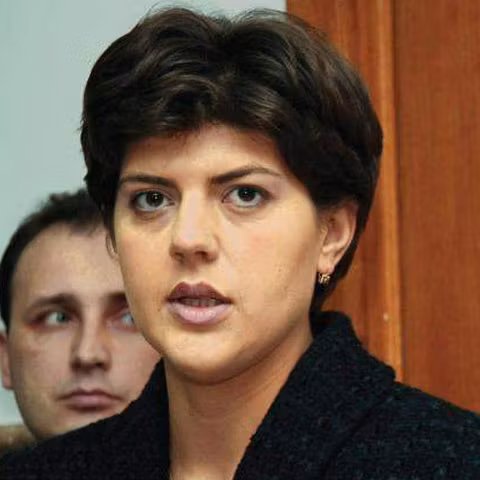 Procurorul General Laura Codruţa Kovesi salută votul deputaţilor pentru urmărirea penală a lui Adrian Năstase
