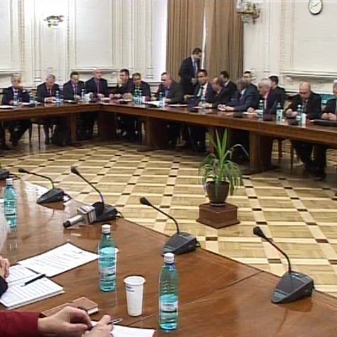 Liberalii sunt supăraţi de împărţirea grupurilor parlamentare de prietenie 