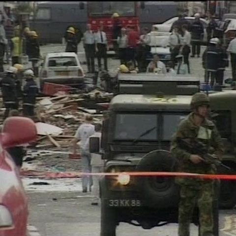 Un grup dizident al IRA revendică uciderea unui poliţist britanic 