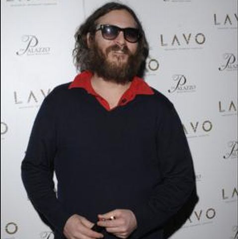 Actorul Joaquin Phoenix a bătut un spectator - VEZI VIDEO