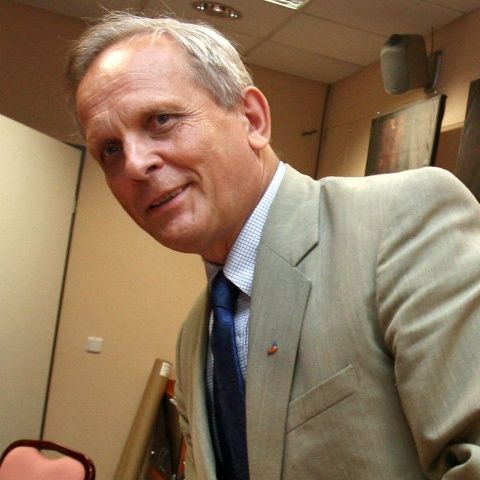Stolojan: România are nevoie de 15-20 de miliarde de euro din partea FMI