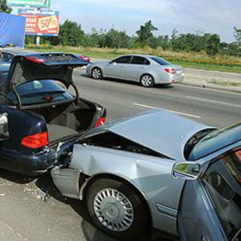 O maşină din coloana preşedintelui Ungariei a fost implicată într-un accident uşor la Cozmeni 