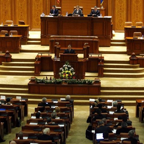 Codurile penal şi civil au provocat controverse prin noutăţile introduse