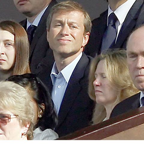 Abramovici vrea să scape de "bătrânei"