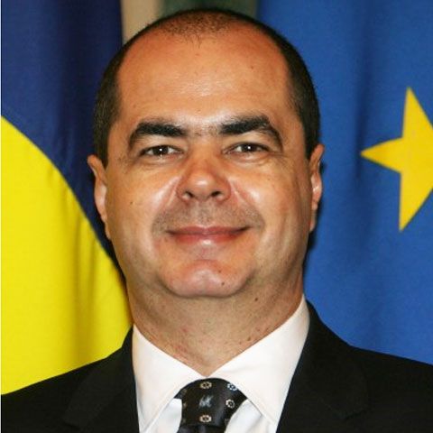 Comisiile de apărare îi vor audia pe ministrul Apărării şi pe şeful DGIA 