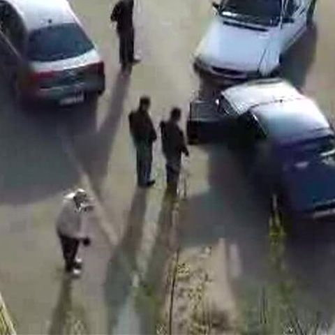 Un şofer a fost bătut în trafic, în Capitală, pentru că a provocat un accident minor