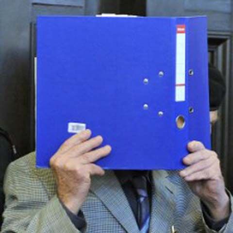 Monstrul Fritzl spune că a fost abuzat de mamă în copilărie