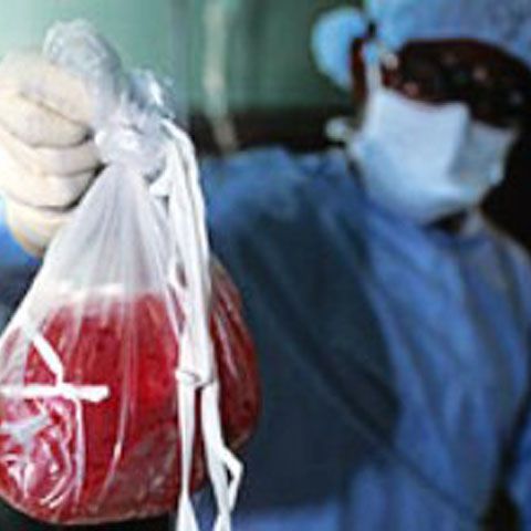 Două persoane au fost arestate de ofiţerii DIICOT pentru că au vrut să îşi vândă copiii pentru organe