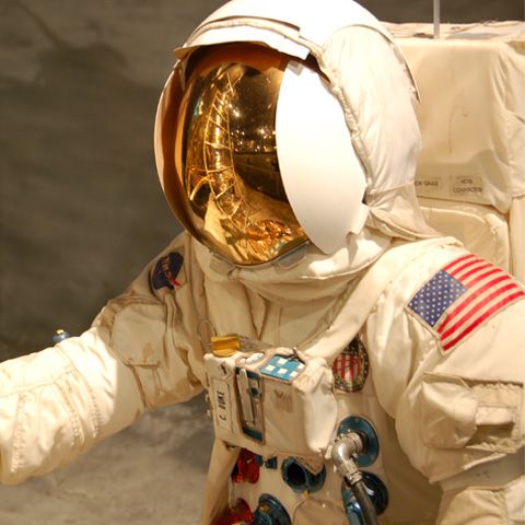 NASA a avut din nou emoţii din cauza unui deşeu spaţial