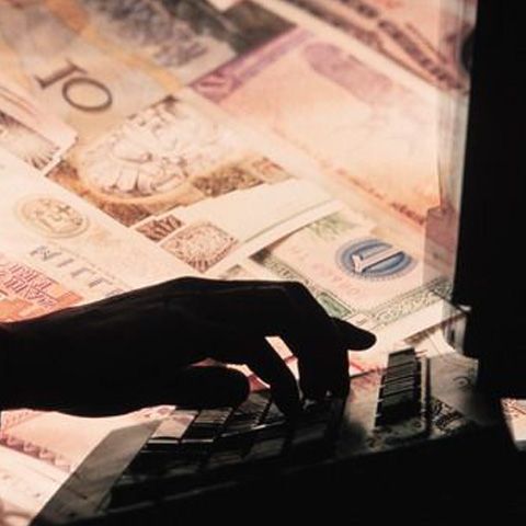 Diplome falsificate şi permise obţinute ilegal