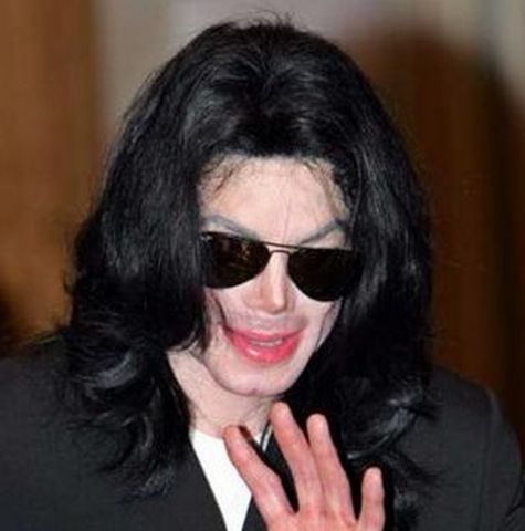 Michael Jackson vrea o faţă nouă