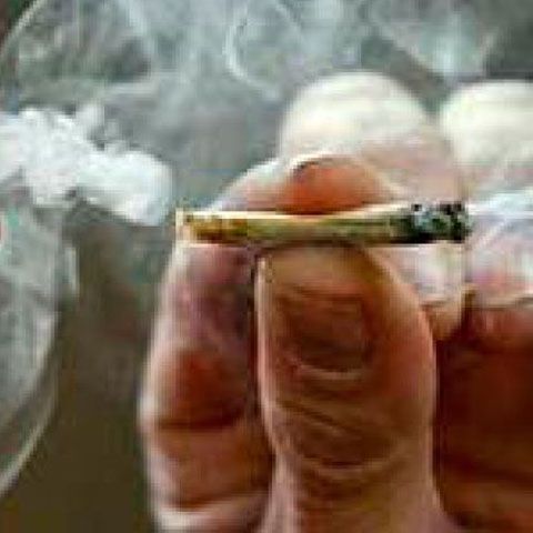 Doi traficanţi de droguri din judeţul Braşov au fost arestaţi preventiv
