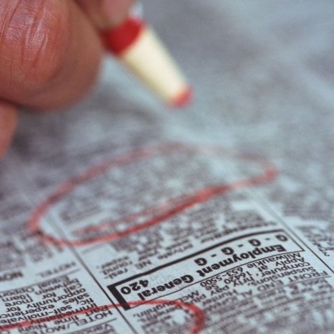 83 de angajaţi ai Guvernului au primit preaviz de concediere 