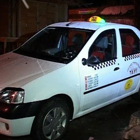 Un taximetrist a fost împuşcat de un client care a vrut să-l jefuiască 