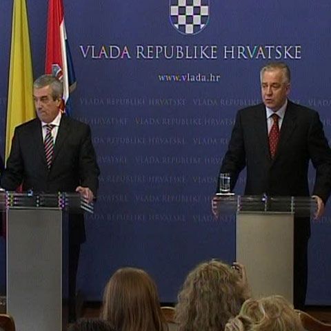 Sindicatele funcţionarilor publici din Croaţia acceptă reducerea salariilor cu 6%