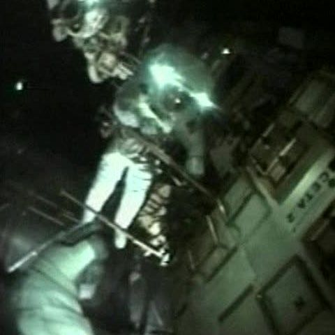 Astronauţii de pe Discovery au efectuat ultima ieşire în spaţiu