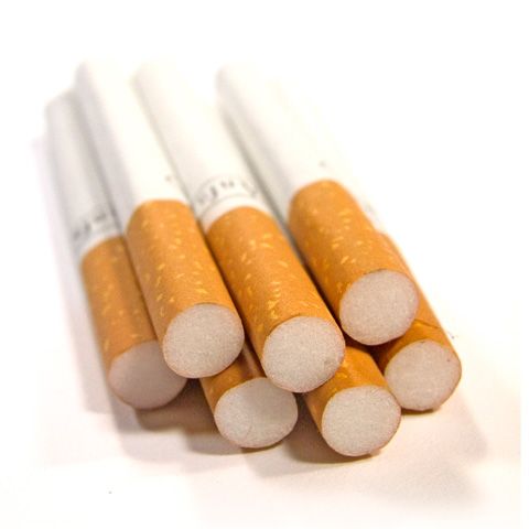 Accizele la tutun şi băuturile alcoolice fermentate spumoase cresc de la 1 aprilie
