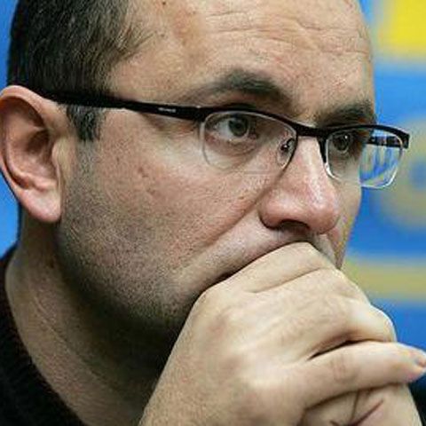 Cozmin Guşă: Iliescu nu o place pe Lavinia Şandru pentru că e brunetă. Lui îi plac blondele şi crinii