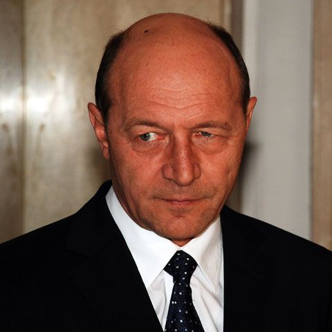 Preşedintele Băsescu a discutat, luni, cu ministrul Nica şi şeful interimar al serviciului secret al MAI despre reformarea DGIPI