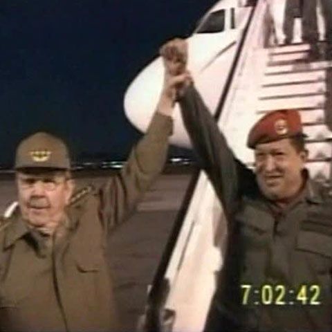 Hugo Chavez consolidează poziţia Venezuelei printr-un turneu în Asia 
