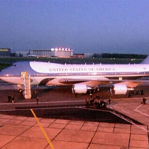 Barack Obama a ajuns marţi seară în Marea Britanie