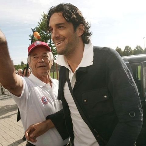 Luca Toni promite un număr de striptease dacă ia Liga Campionilor