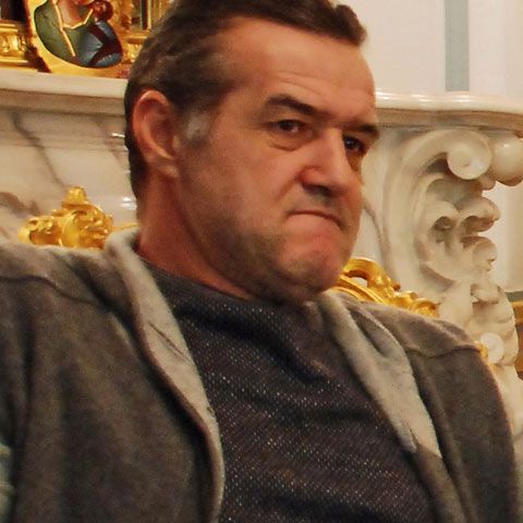 Gigi Becali a fost reţinut de procurori. Omul de afaceri va fi audiat de procurori după ora 16.00