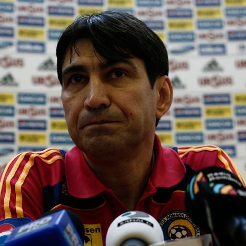 Victor Piţurcă şi-a negociat demisia joi noapte