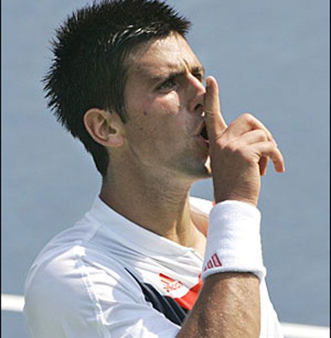 Djokovic l-a învins pe Federer şi s-a calificat în finala turneului de la Miami