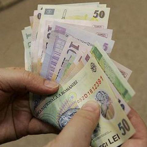Românii din străinătate vor să-şi achite retroactiv contribuţiile sociale, ca să aibă drept la pensie
