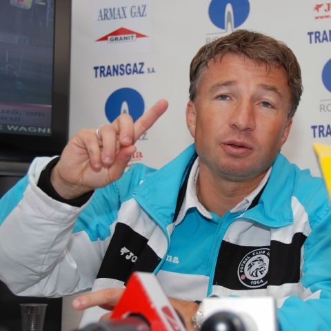 Dan Petrescu: Degeaba am câştigat cu Gloria Buzău, dacă nu batem Rapidul