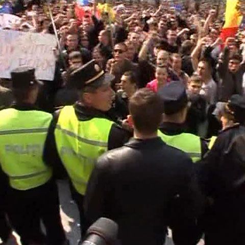 La Chişinău a fost organizat un Comitet al Salvării Naţionale, similar cu FSN-ul