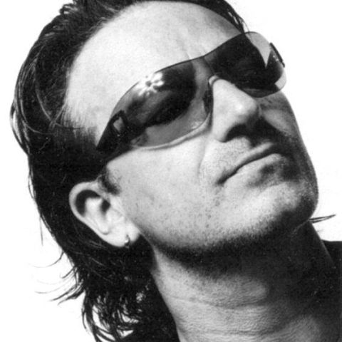 Bono nu renunţă la machiaj