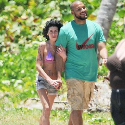 Amy Winehouse s-a cuplat cu bodyguard-ul ei