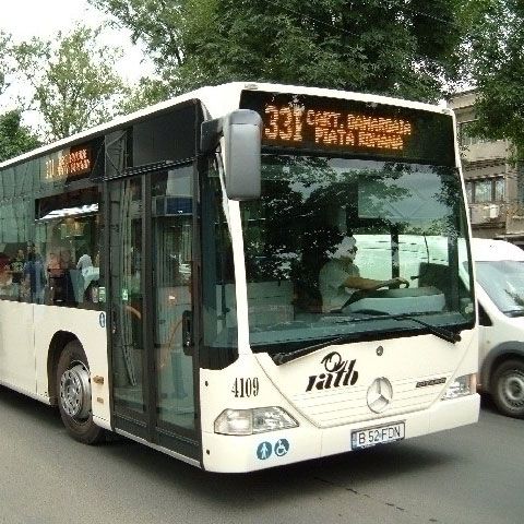 Primul culoar unic de transport public din Capitală este funcţional