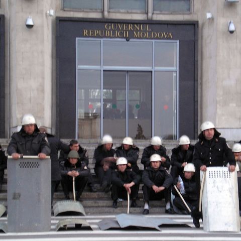 CE cere ca renumărarea voturilor şi verificarea listelor moldovene să aibă loc în condiţii adecvate