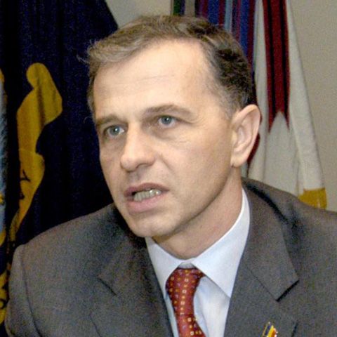 Boc şi Geoană trec din politică la dirijarea unei fanfare - VEZI VIDEO