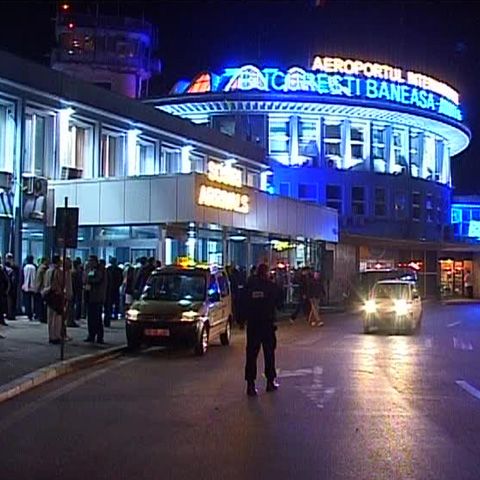 Trupul unei românce moarte în cutremurul din Italia a fost adus duminică în ţară