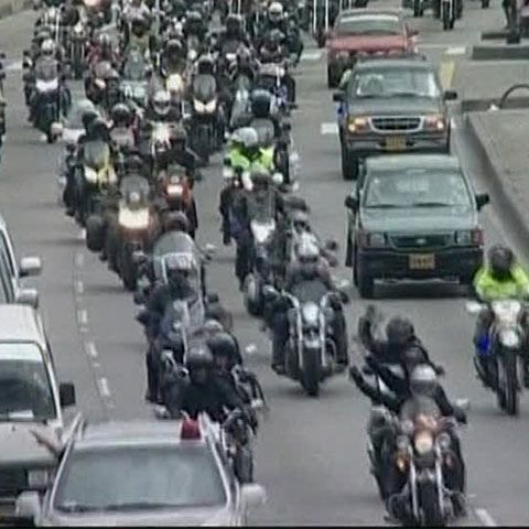 Motocicliştii au venit în caravană în centrul capitalei columbiene în semn de solidaritatea cu ostaticii FARC 