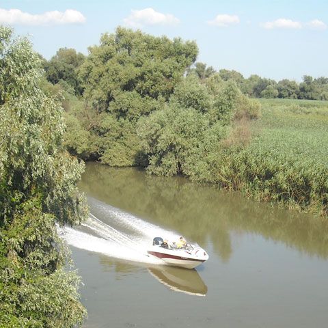 Doi adolescenţi din judeţul Tulcea au murit în urma unui accident naval