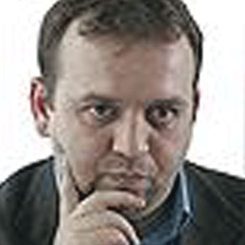 Cristian Pătrăşconiu: Dilema Veche. Trăim în societatea Big Brother?