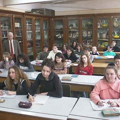 Elevii s-au întors marţi la şcoală, iar pentru mulţi dintre ei încep evaluările