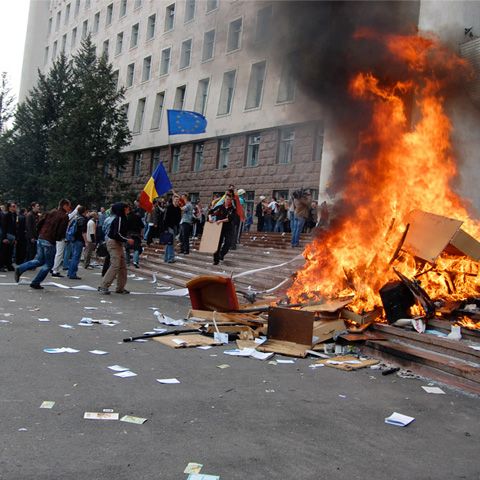Aproape 100 de persoane au fost eliberate din penitenciarul de la Chişinău 