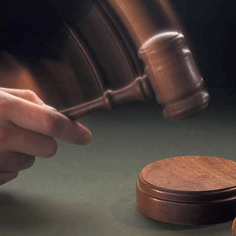 Record de viteză în justiţie: proces de o zi pentru umflat salariile magistraţilor