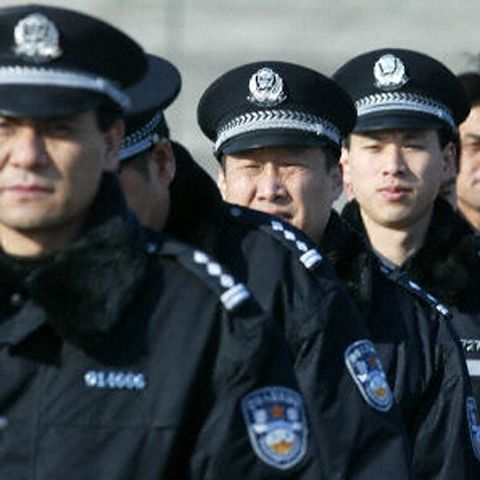 "Nu lăsaţi sânge pe faţa subiectului", indicaţie din manualul poliţiştilor chinezi