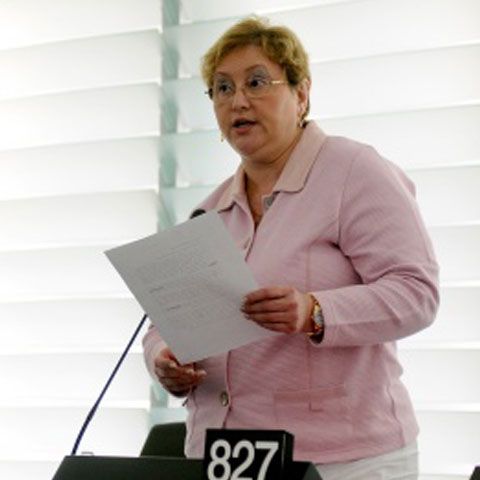 Renate Weber cere publicarea raportului Italiei către CE referitor la amprentarea romilor